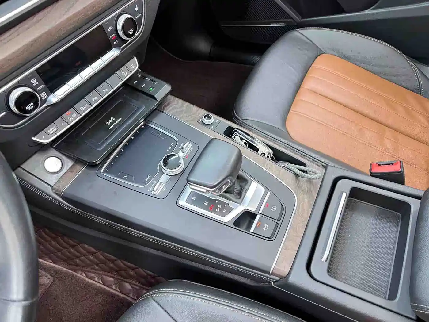 Audi Q5L 2020 45 TFSI Premium Elegance фото 19