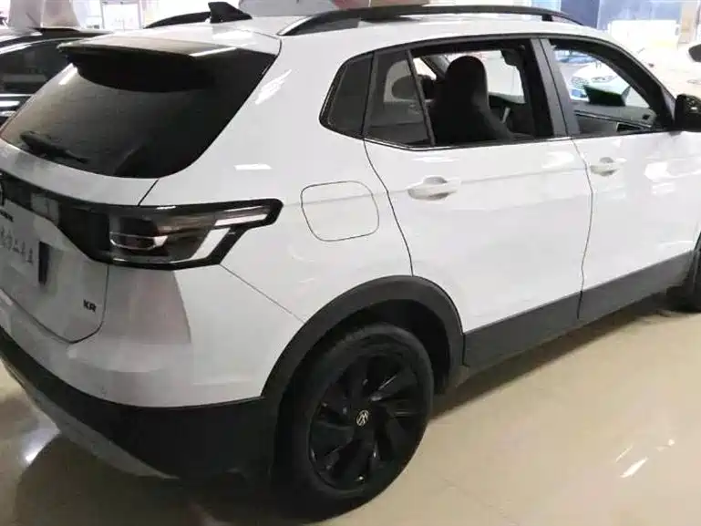 Volkswagen Tharu 2025 Model Rising Star 1.5L Advance Edition фото 5