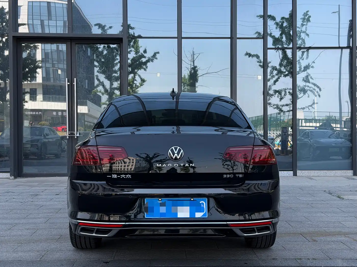 Volkswagen Magotan 2023 Model 2 Million Commemorative Edition 330TSI DSG Luxury фото 5