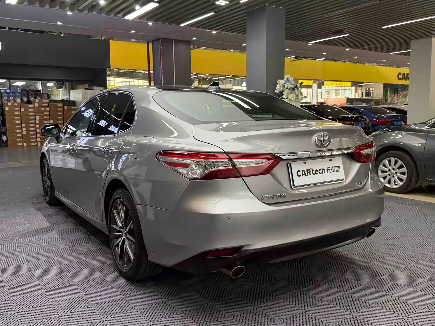 Toyota Camry 2021 2.5G Luxury Edition фото 12