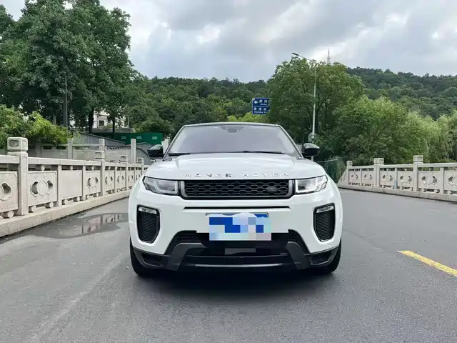 Land Rover Range Rover Evoque 2018 240PS HSE DYNAMIC Drive Edition — фото 2