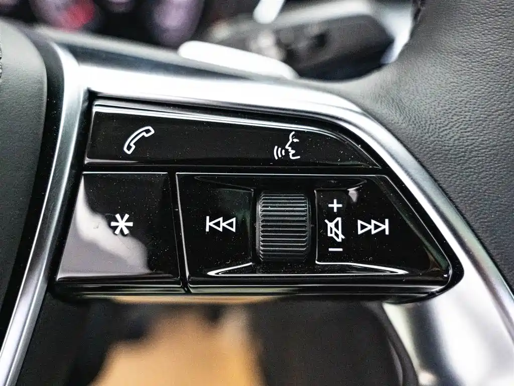 Audi A8 2025 A8L 50 TFSI quattro Exclusive Selection фото 20