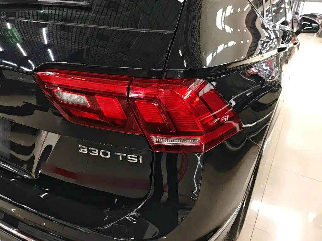 Volkswagen Tiguan L 2022 330TSI Automatic 2WD Smart Edition фото 8