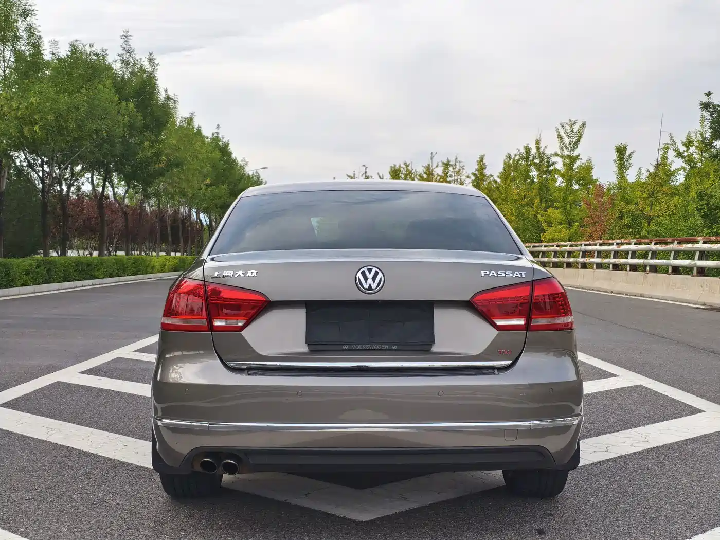 Фото 5 - Volkswagen Passat
