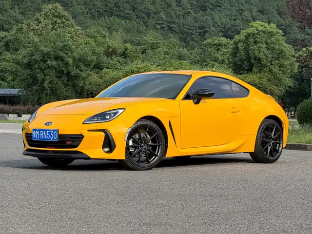 Subaru BRZ 2.4L 手动锋芒限量版