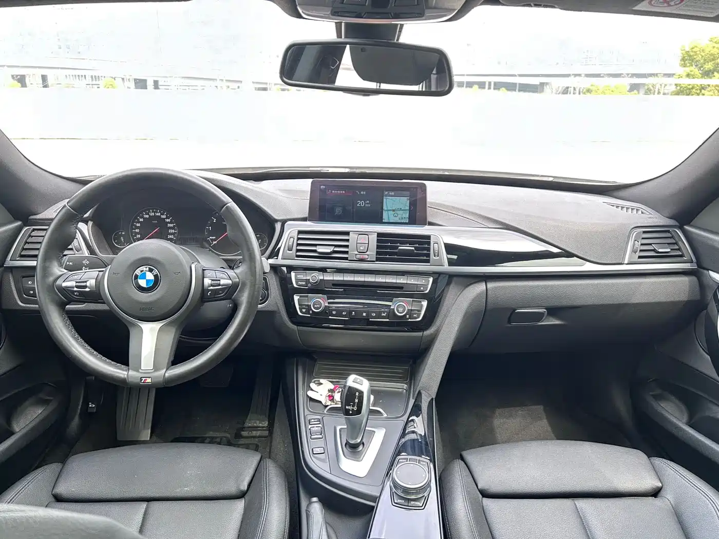 BMW 3 Series GT 2020 320i M Sport Package фото 12