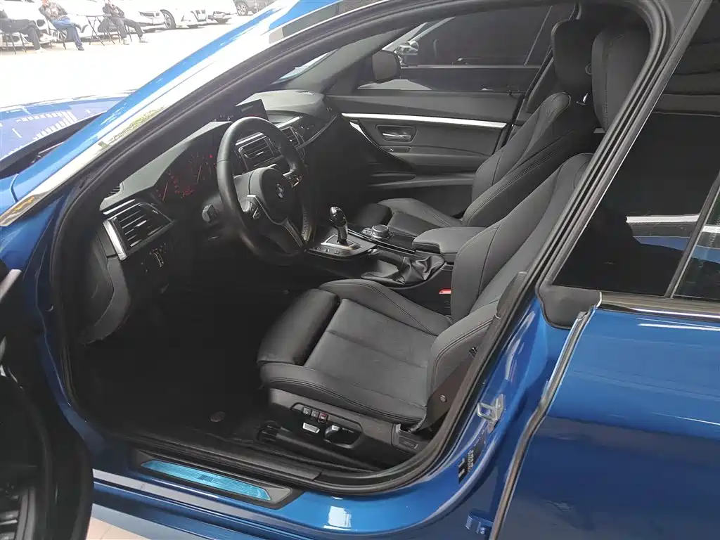 BMW 3 Series GT 2020 320i M Sport Package фото 15