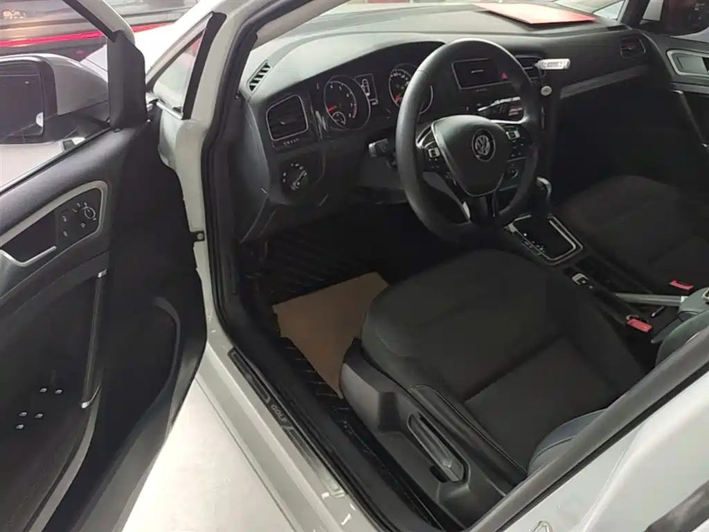 Volkswagen Golf 2019 280TSI DSG Comfort (China V) фото 16