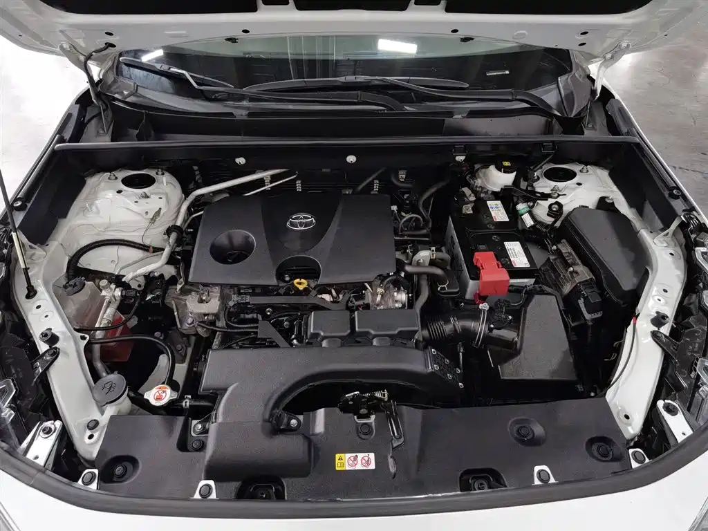 Toyota RAV4 Rongfang 2022 2.0L CVT 2WD Urban Edition фото 6