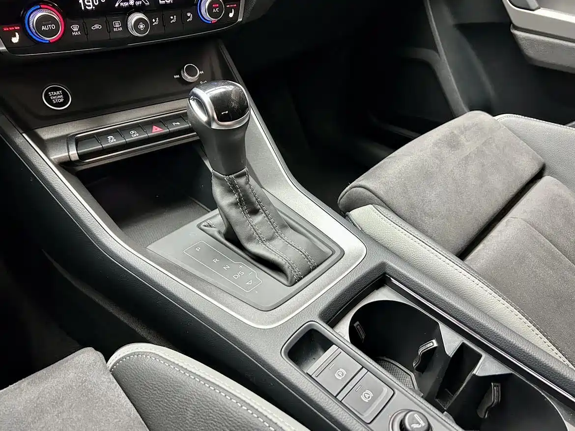 Audi Q3 2023 35 TFSI Fashion Dynamic (1.4T) фото 16