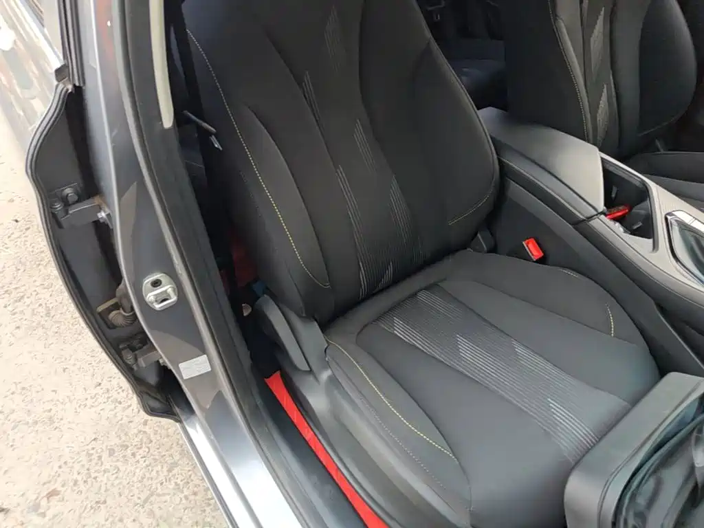 Photo 25 - Roewe i5