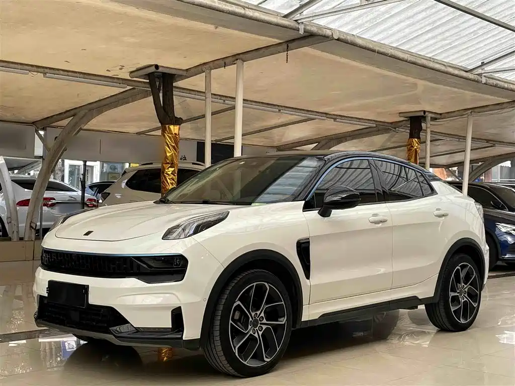 Lynk & Co 05 2020 2.0TD 2WD Shine Halo