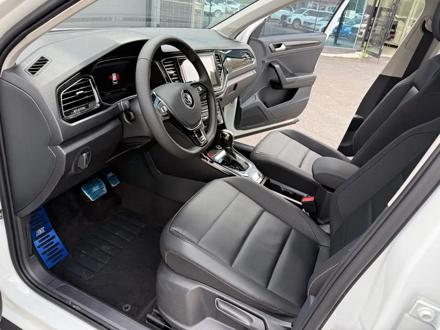 Volkswagen T-Roc, миниатюра 7