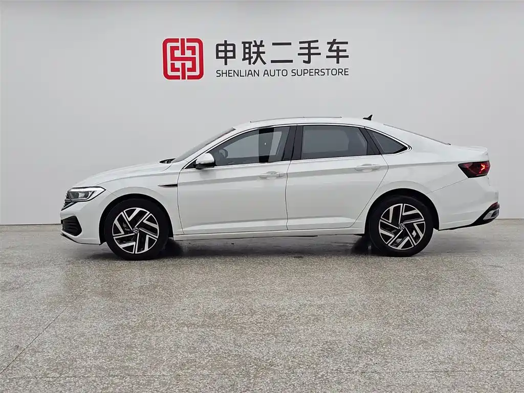 Volkswagen Sagitar 2023 300TSI DSG Surpassing Edition фото 5