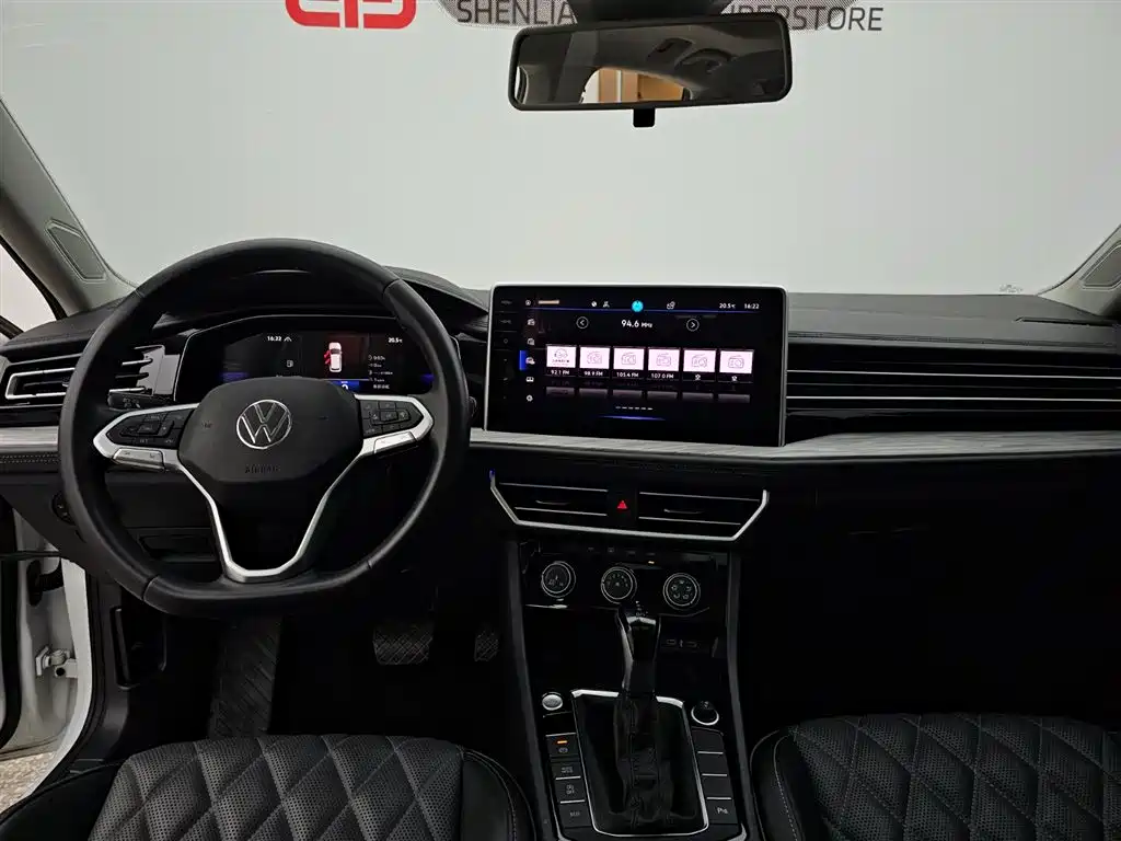 Volkswagen Sagitar 2023 300TSI DSG Surpassing Edition фото 16