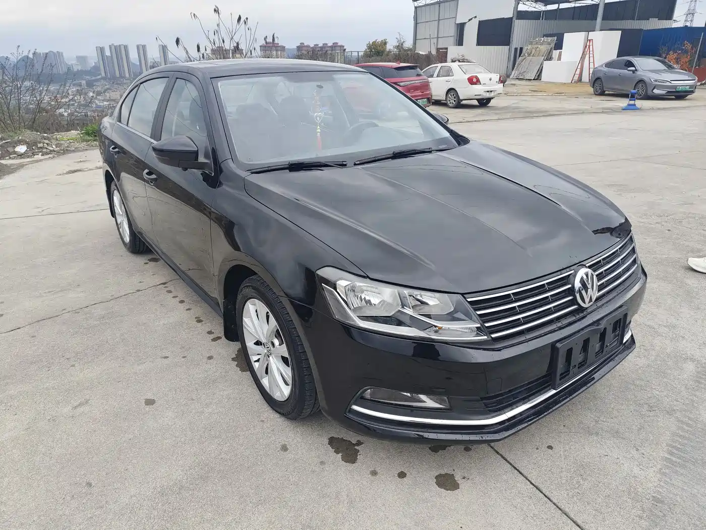 Volkswagen Lavida 2015 230TSI DSG Comfort Edition фото 3