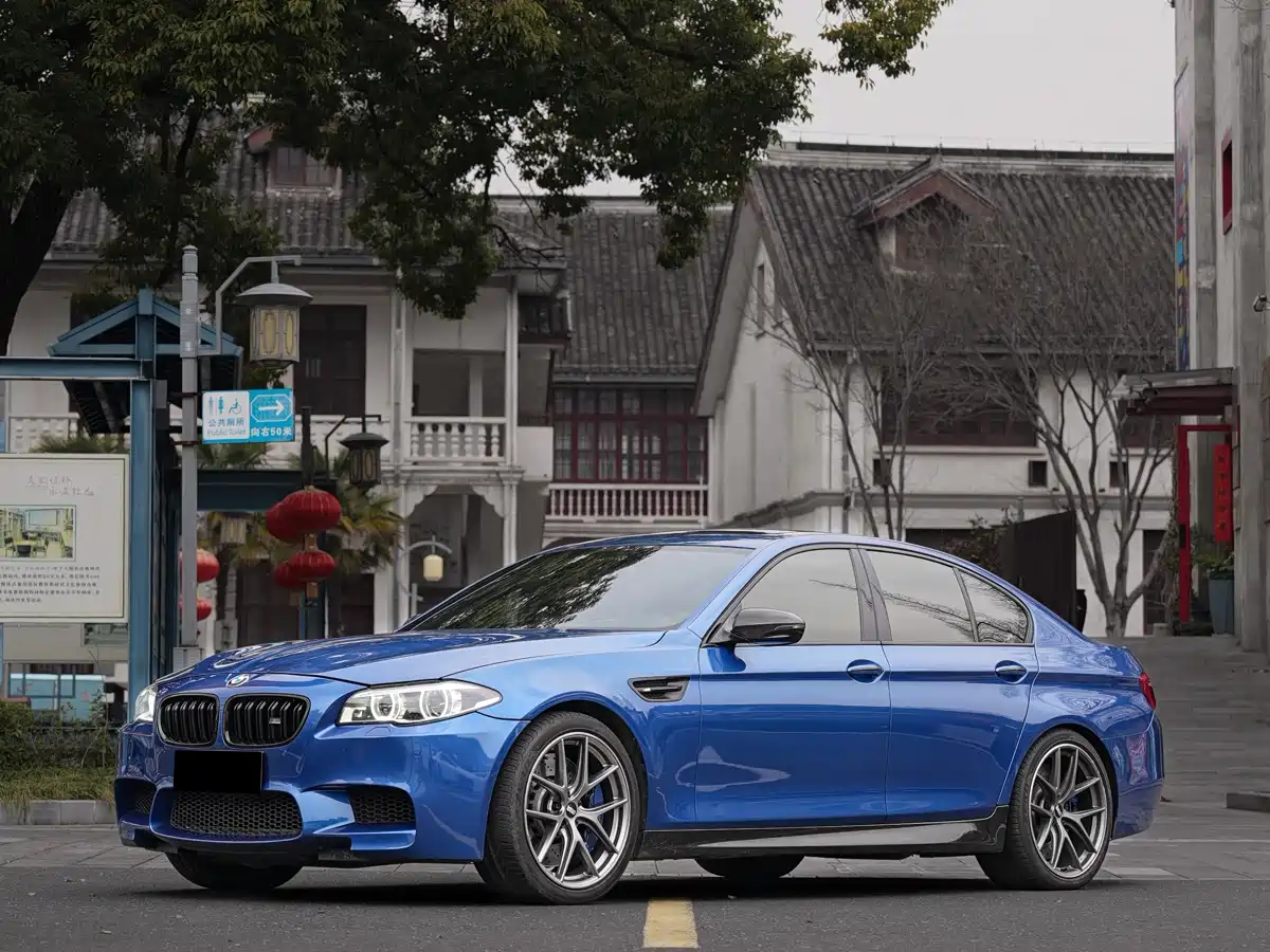 BMW M5 2014 M5 фото 2