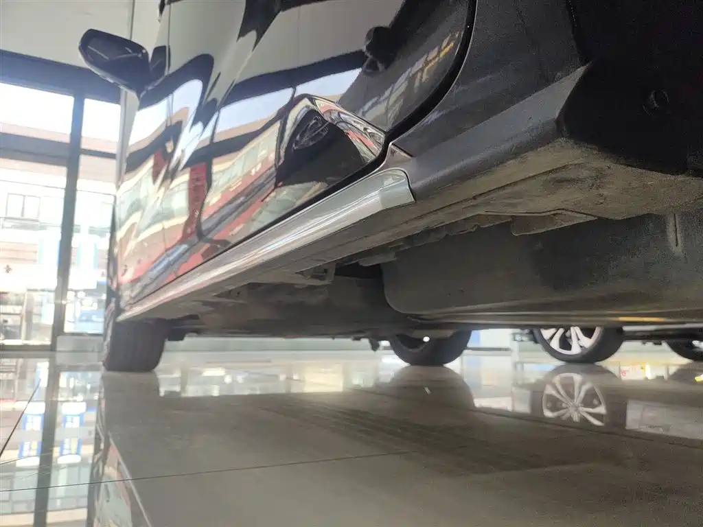Toyota Granvia 2023 2.5L Hybrid Prestige PLUS Edition фото 22