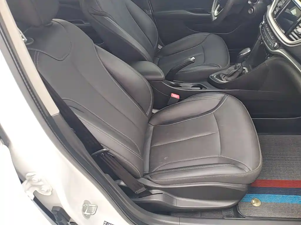 Фото 25 - Buick Excelle