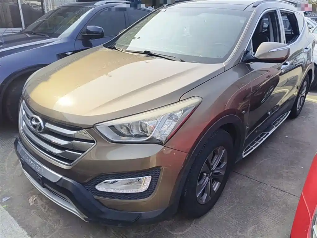 Hyundai Santa Fe 2015 2.0T Automatic 4WD Smart 7-seater