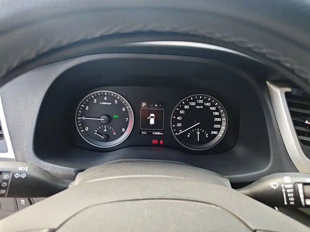 Hyundai Tucson 2018 1.6T DCT 2WD 15th Anniversary Special Edition фото 12