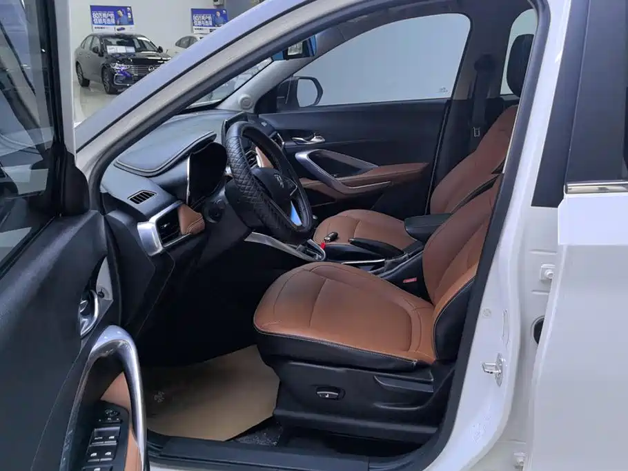 Baojun 510 2017 2017 1.5L Manual Luxury