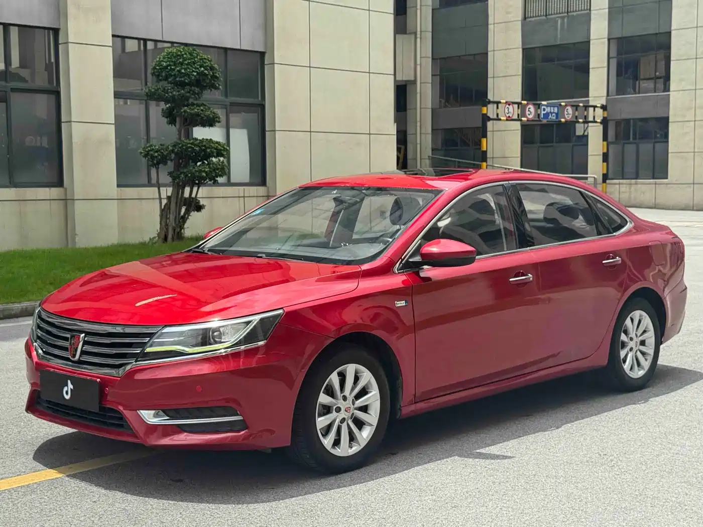 Roewe i6 2017 2017 20T Auto Internet Smart Enjoy Edition