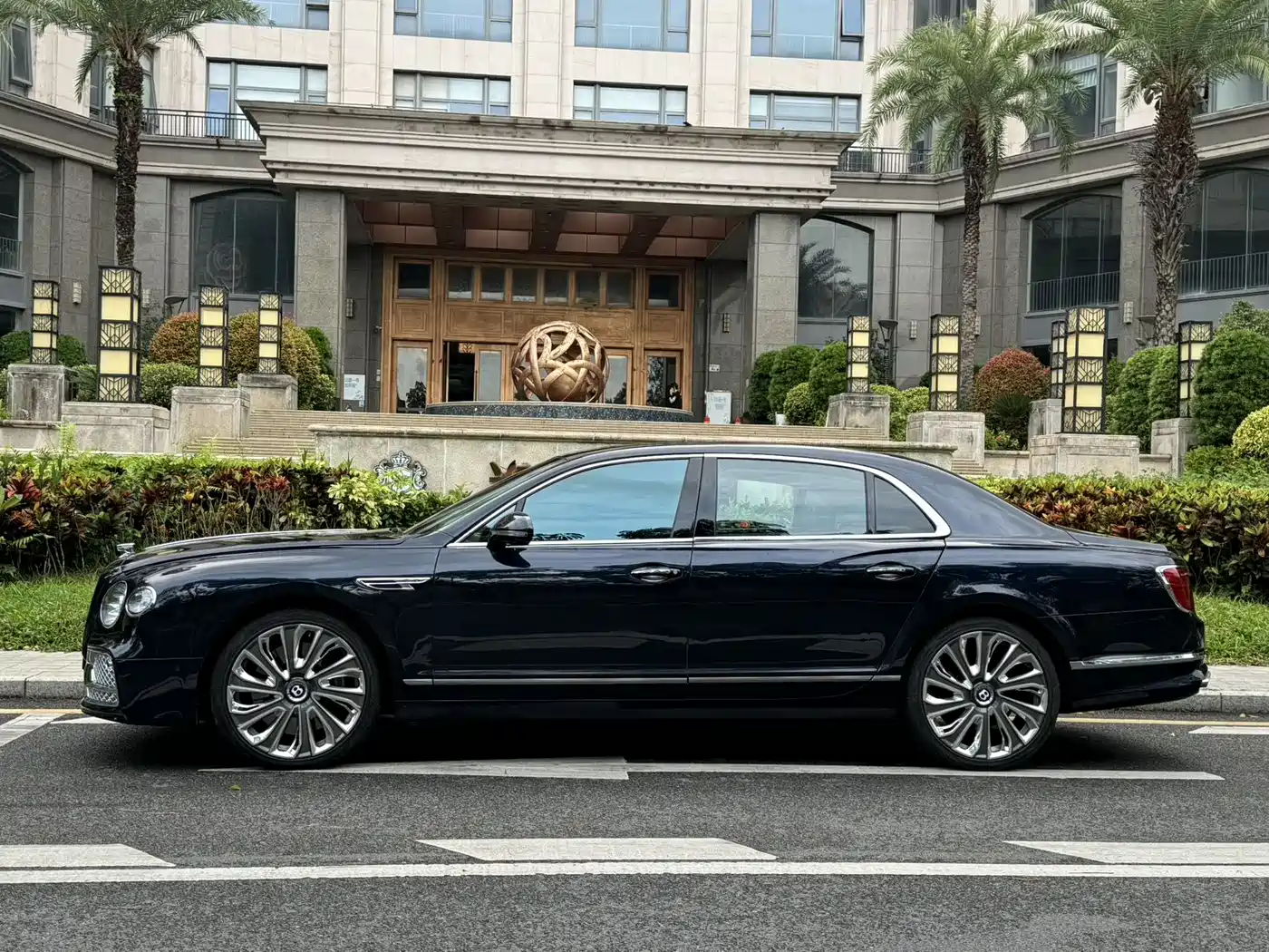 Bentley Flying Spur 2011 2010 6.0T 5-seater Version