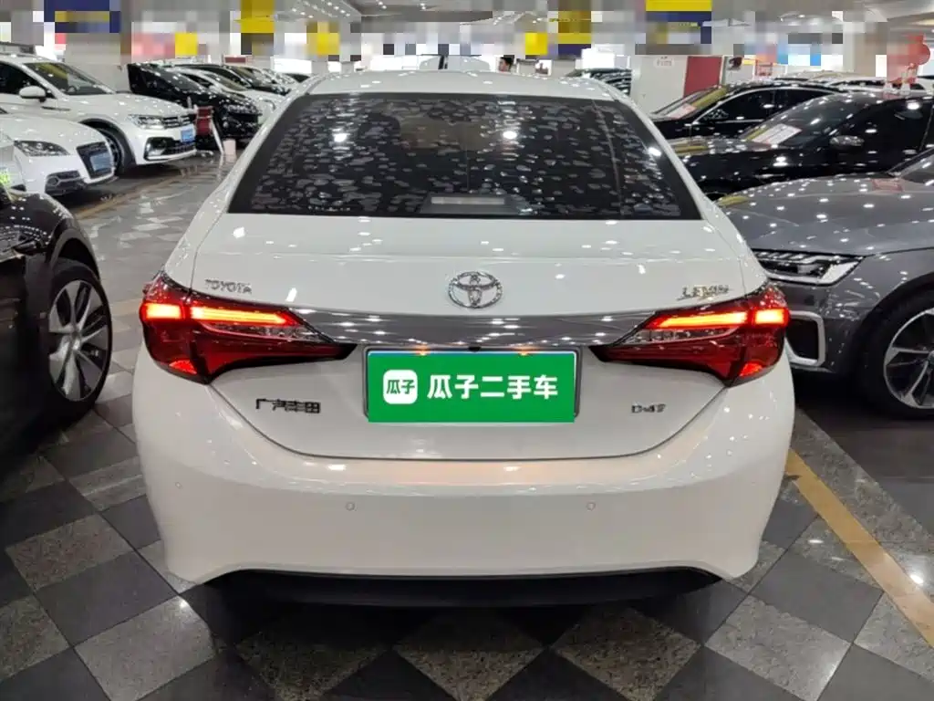 Toyota Levin 2017 Facelift 185T CVT Elite (China V) фото 6