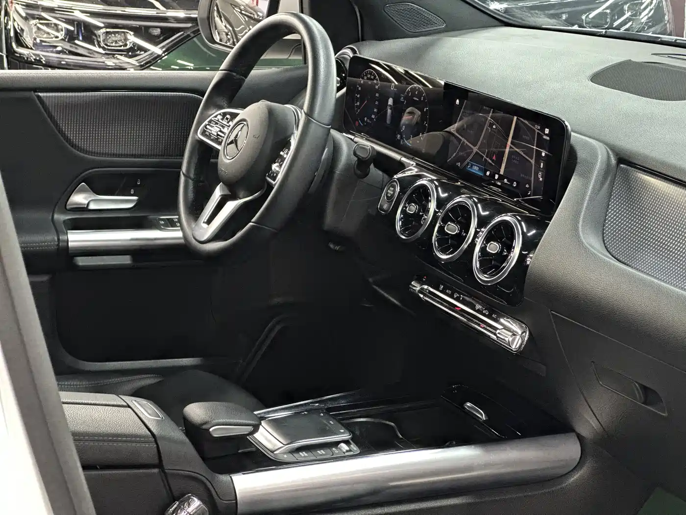 Mercedes-Benz B-Class 2023 2022 Facelift B 200 Sporty