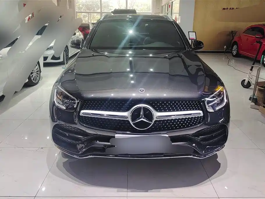 MERCEDES-BENZ GLC