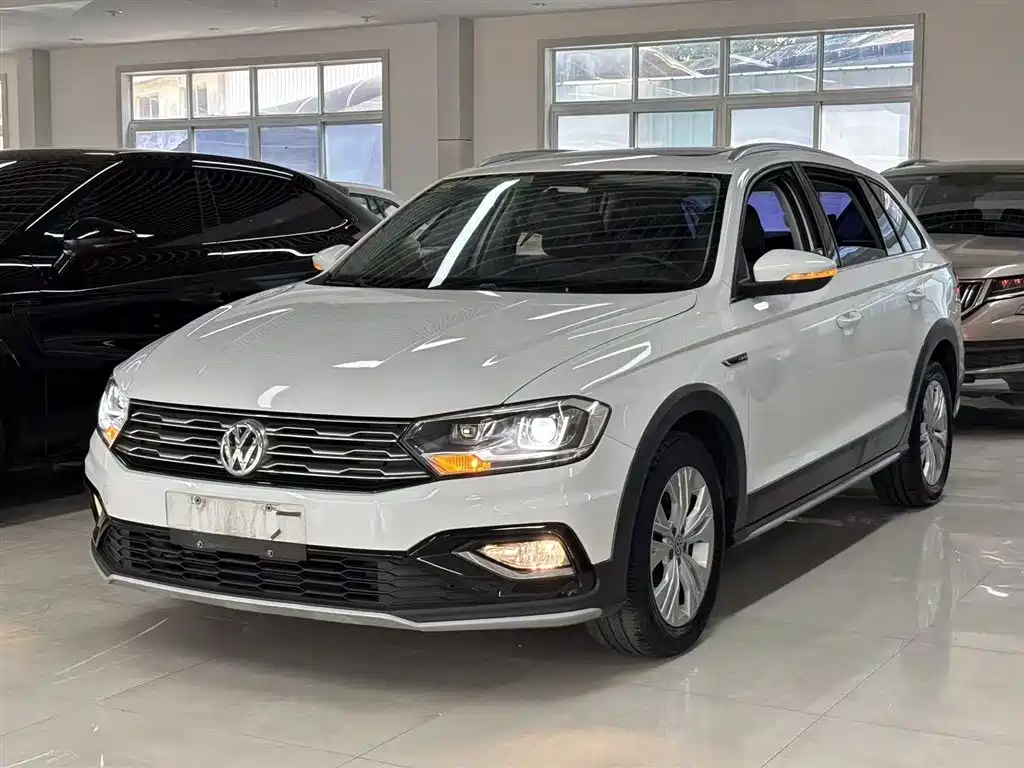 Volkswagen C-TREK 2018 1.5L Automatic Comfort фото 2