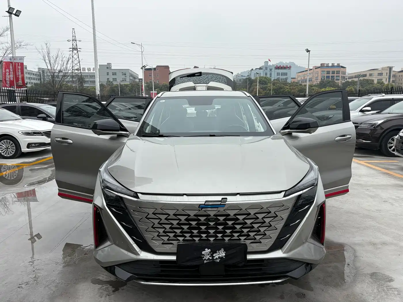 CHANGAN CHANGAN AUCHAN Z6