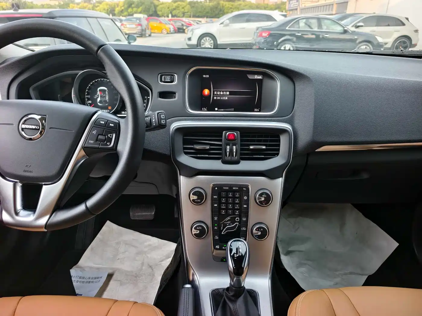 Volvo V40 2018 2018 T3 R-Design Edition