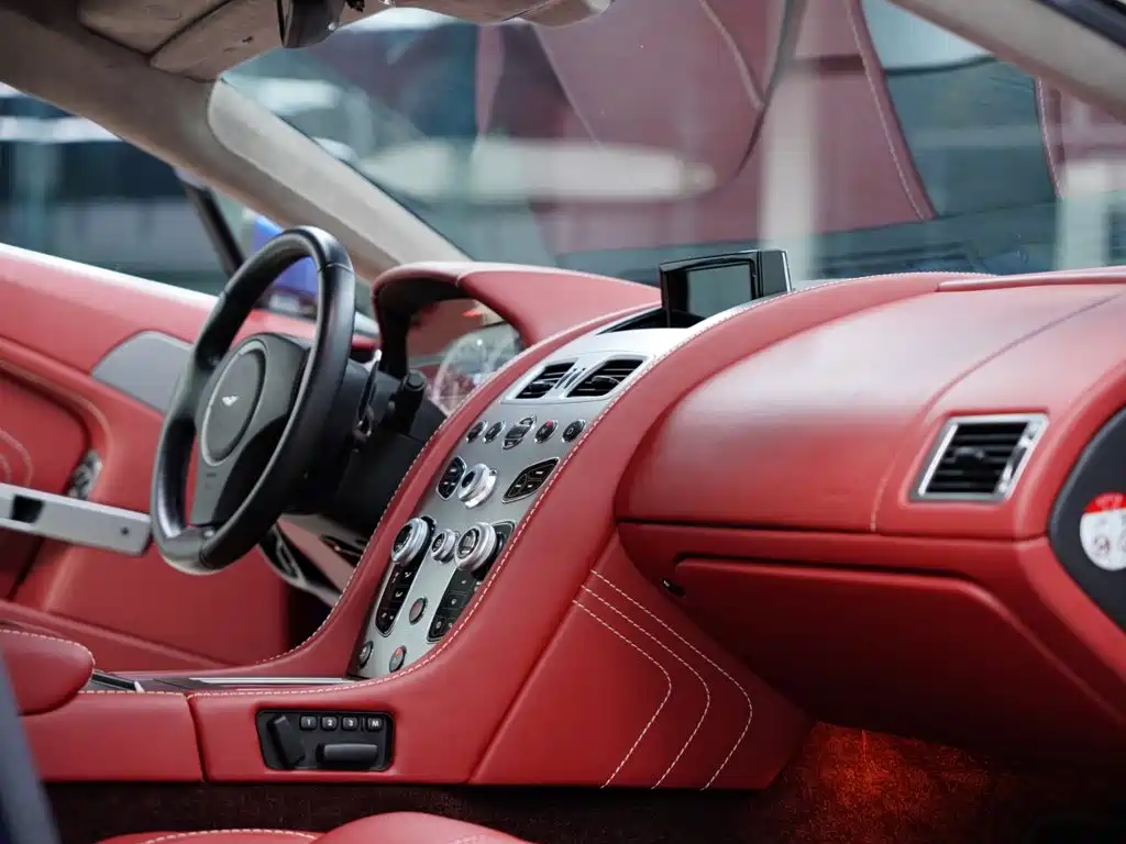 Aston Martin V8 Vantage 2017 2012 4.7L S Coupe