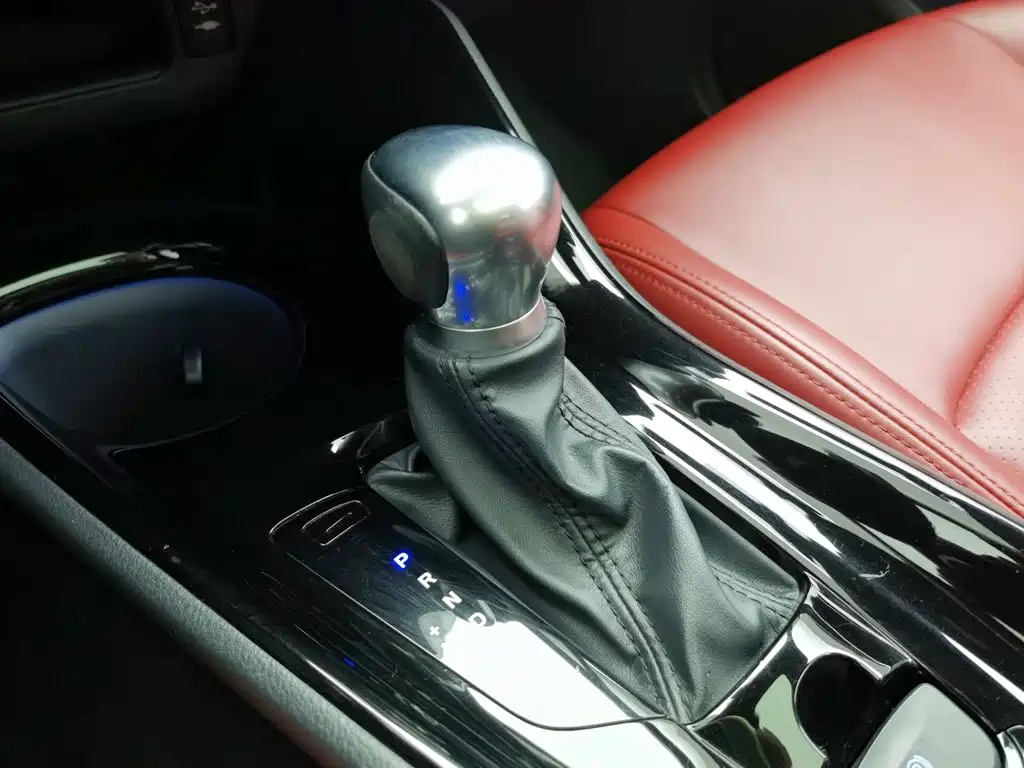 Toyota IZOA 2021 2020 2.0L Yi Chi Edition