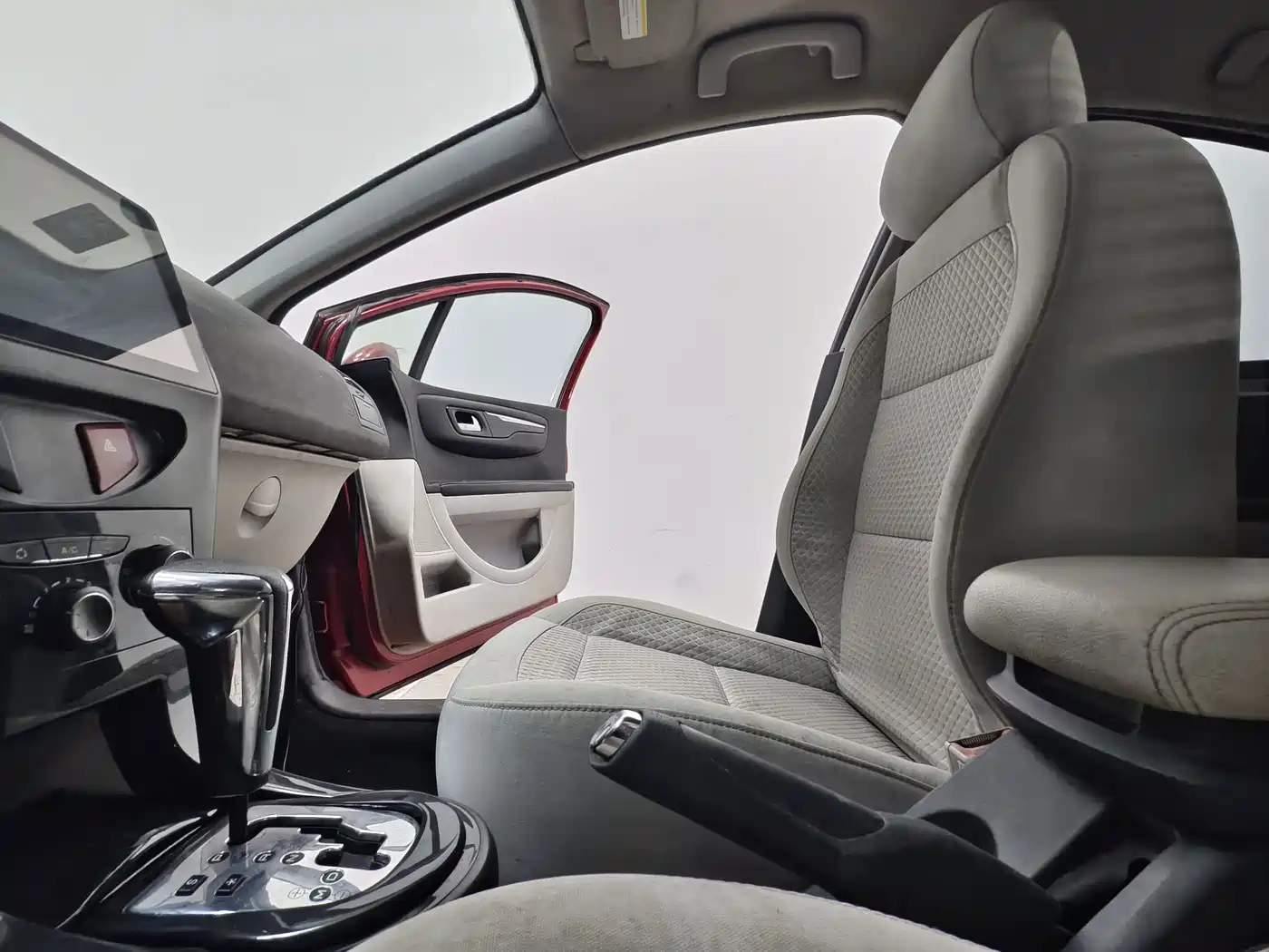 Citroën C-Quatre 2013 2012 Model Sedan 1.6L Automatic Elegance