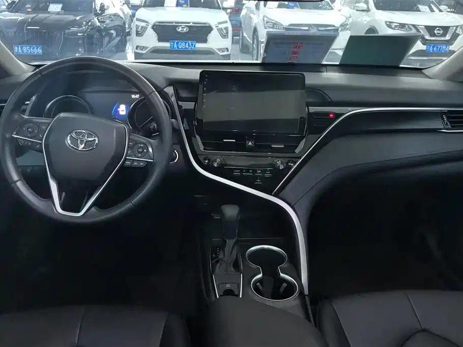Toyota Camry 2021 2.0G Luxury Edition фото 13