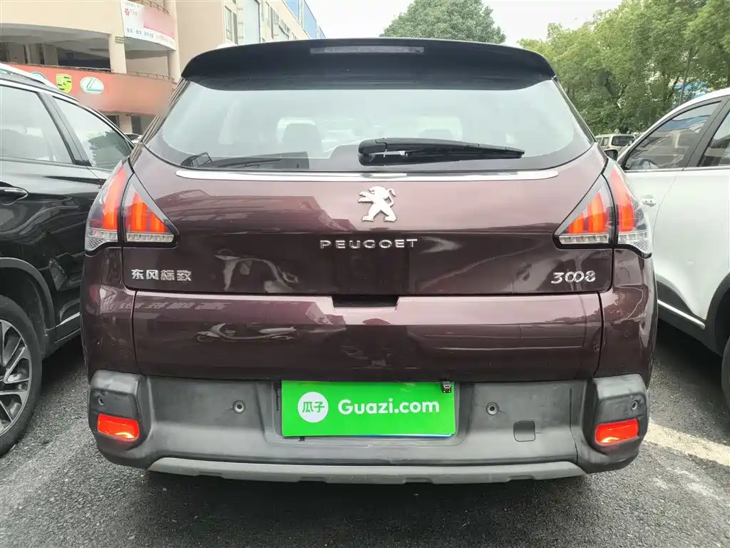 Peugeot 3008 2016 2.0L Automatic Classic Edition фото 5