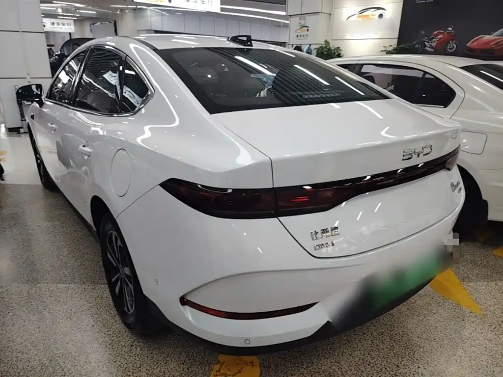 BYD Qin PLUS 2025 DM-i Smart Drive Edition 120KM Surpassing Type фото 5