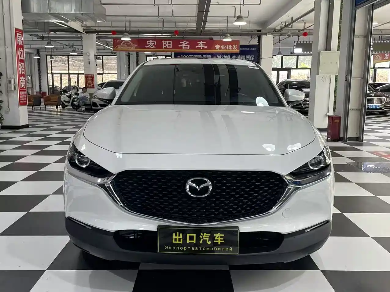 Фото 2 - Mazda CX-30