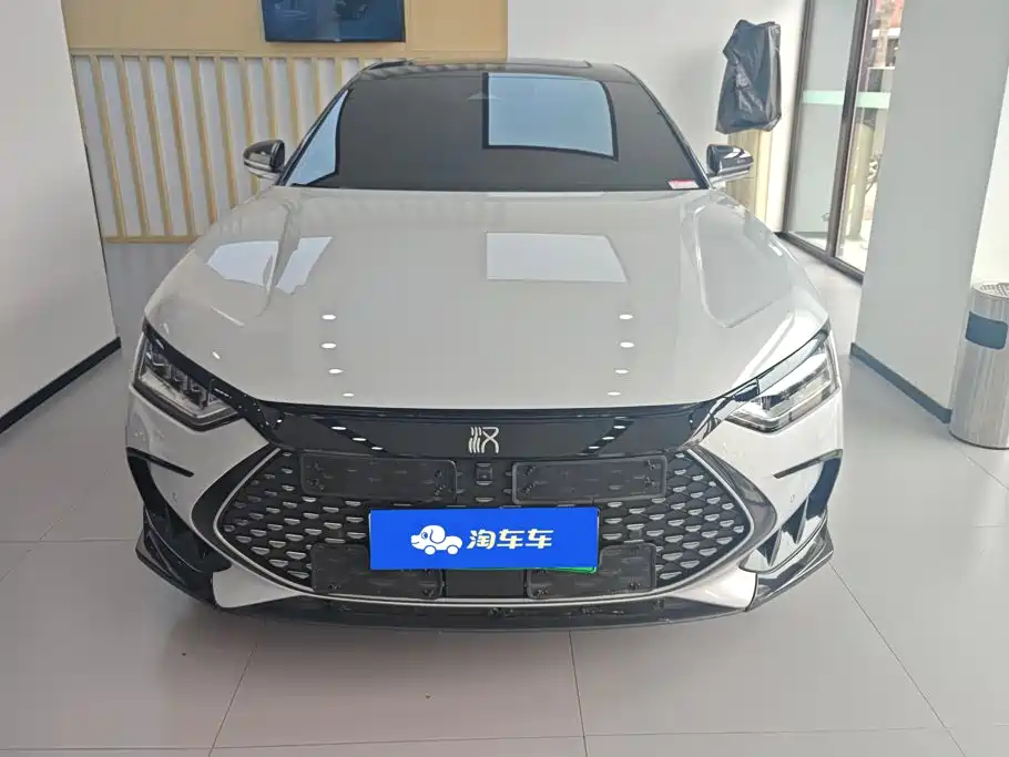 Фото 2 - BYD Han