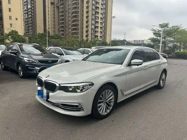 BMW 5 SERIES