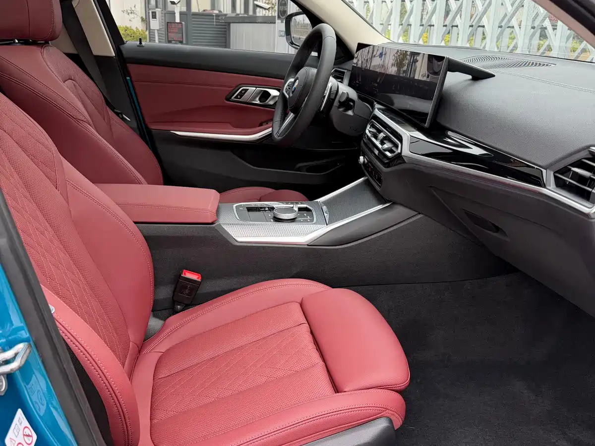 BMW 3 Series 2023 325Li M Sport Black Night Package фото 4