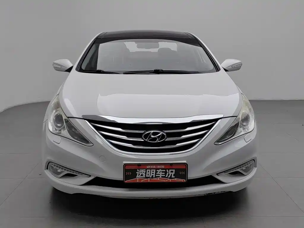 Фото 3 - Hyundai Sonata
