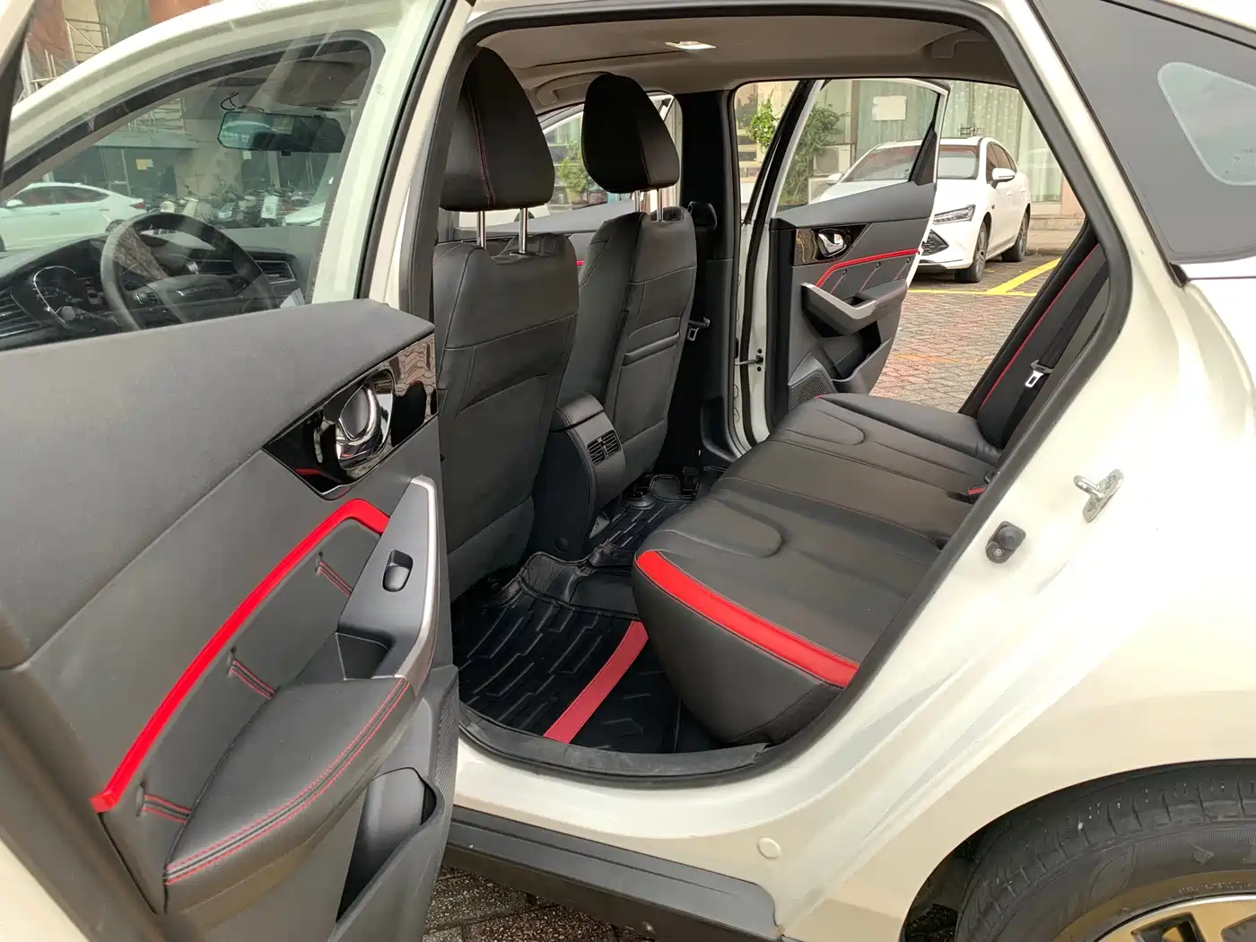 Venucia D60 2020 2019 100K Glory 1.6L XL CVT Chen Ku Edition China V