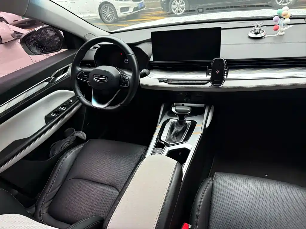 Geely Emgrand L 2022 2022 1.4T CVT Flagship