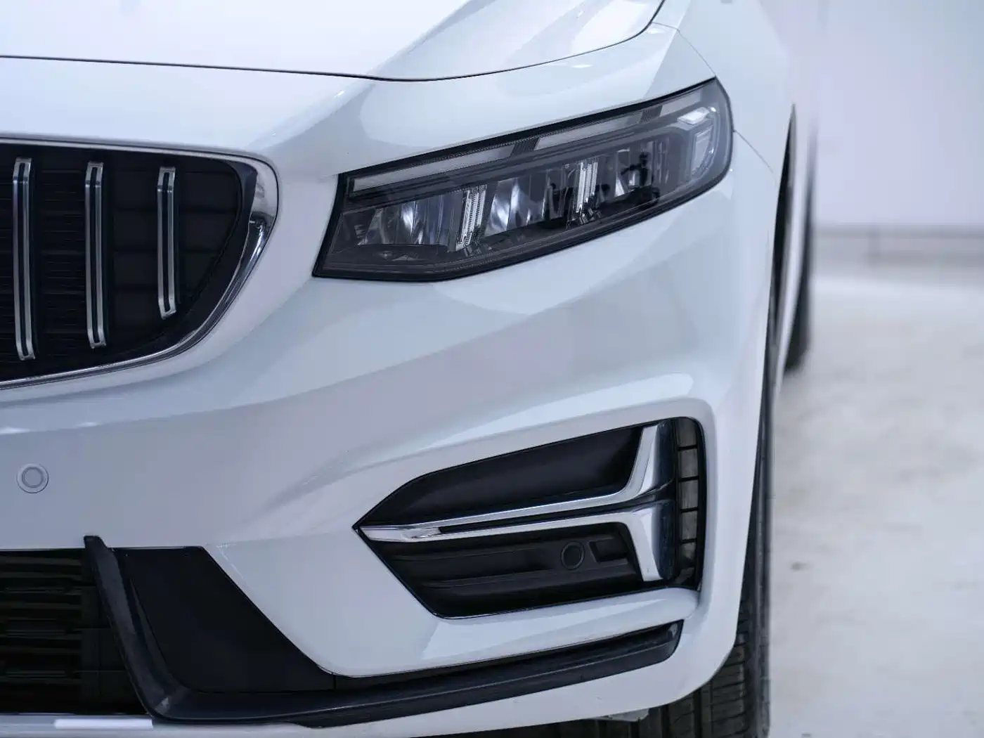 GEELY AUTOMOBILE XINGRUI