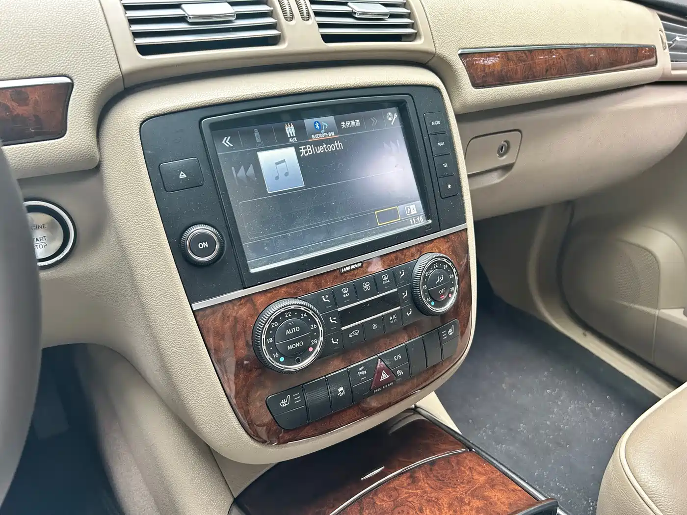 Mercedes-Benz R-Class 2011 R 350 L 4MATIC фото 10