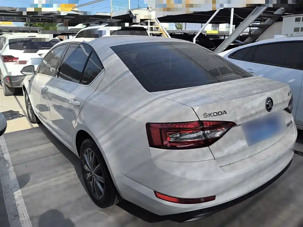 Škoda Octavia 2019 1.5L Auto Comfort Edition фото 5